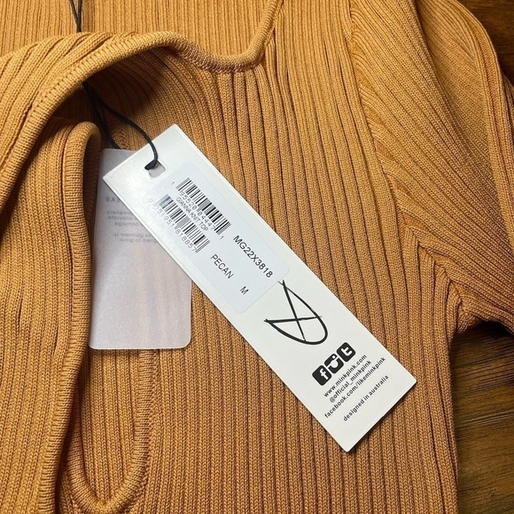 NWT Mink Pink Gianna Knit Top Size M - Picture 4 of 4